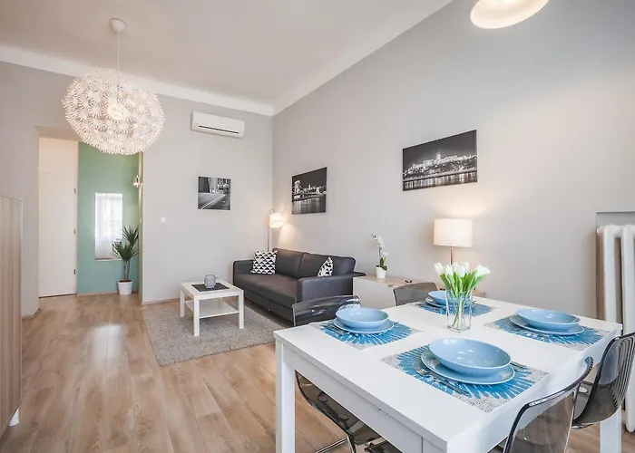 Synagogue Dohany Apartment *