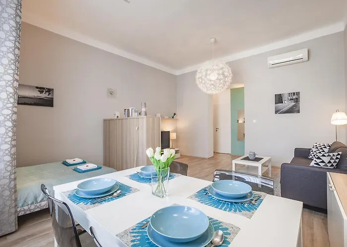 Synagogue Dohany Apartment *