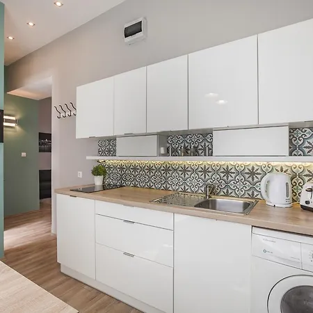 시나고그 아파트먼트 도하니 아파트