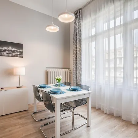 Synagogue Dohany Apartment *